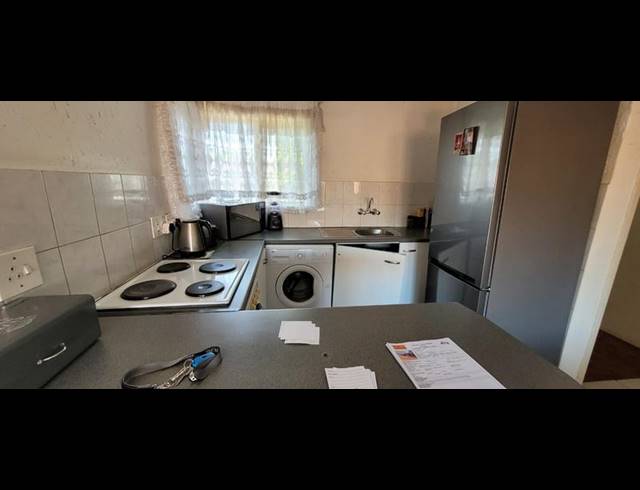 2 BEDROOM APARTMENT FOR SALE IN GLENVISTA